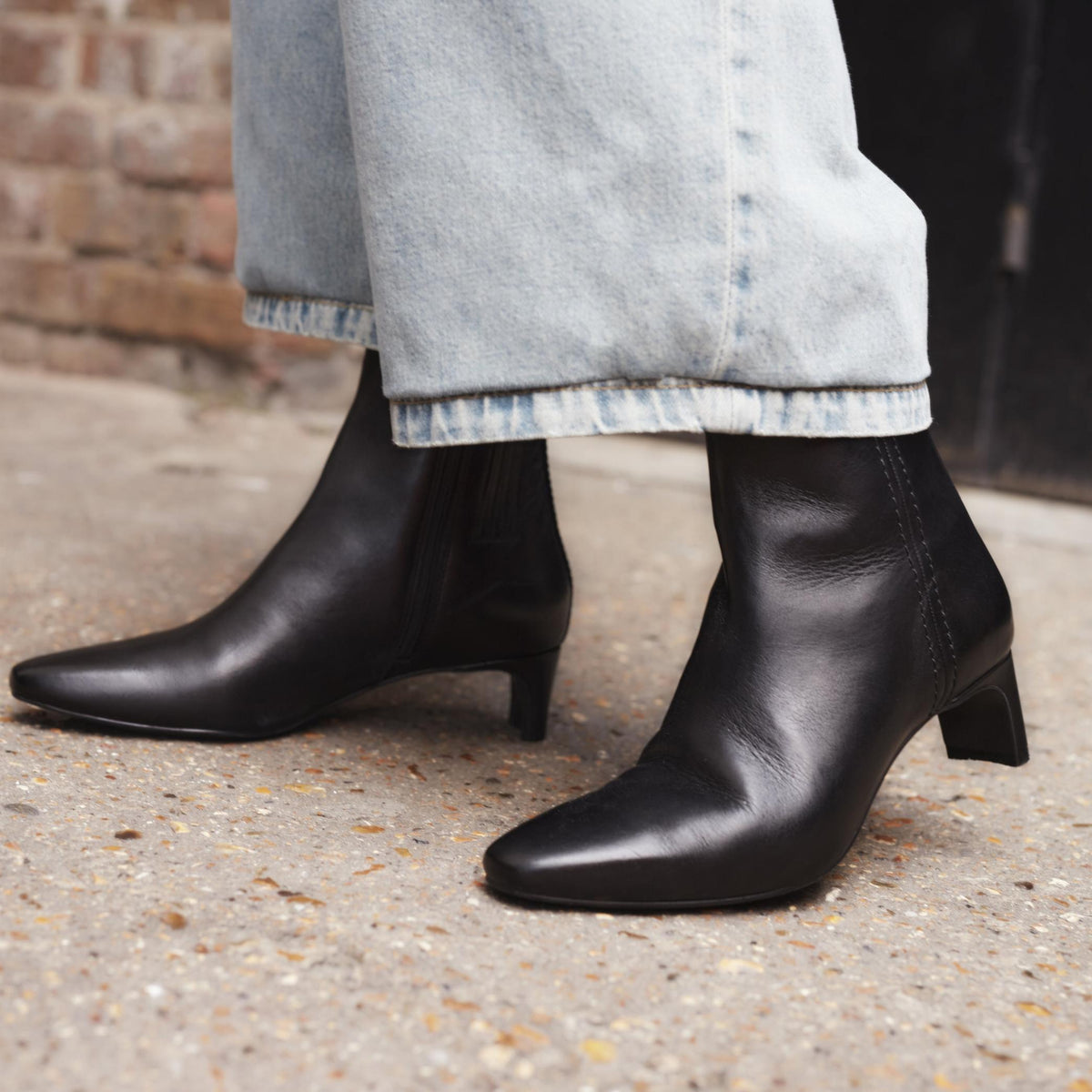 Edina Up Black Leather - US 9958