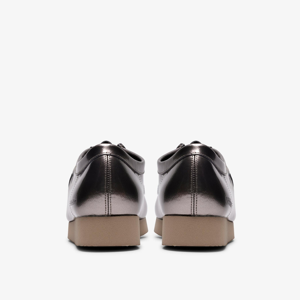 Wallabee 2604 Silver Patent - US 4777