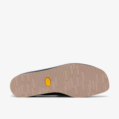 Wallabee 2604 Navy Patent - US 3146
