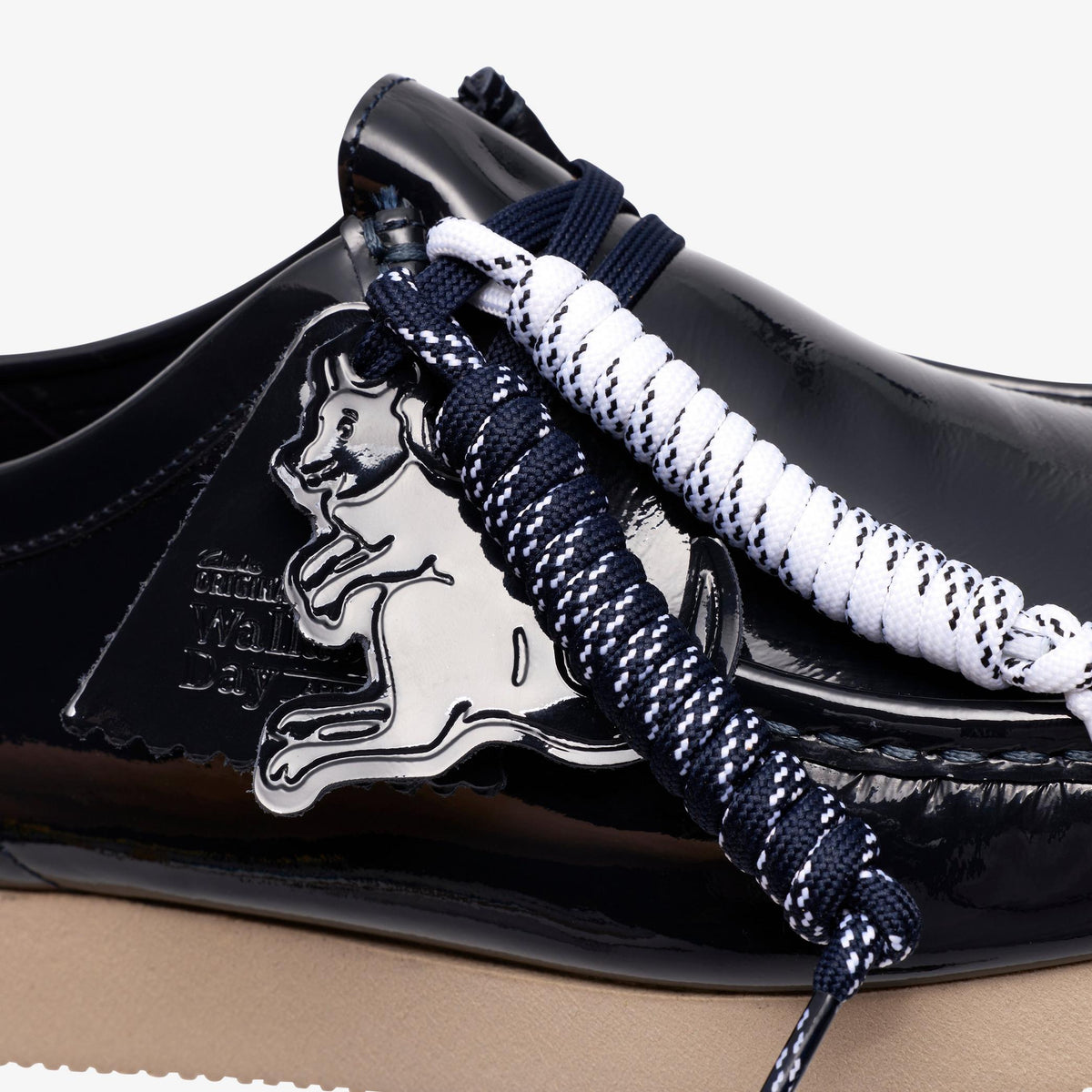 Wallabee 2604 Navy Patent - US 3146
