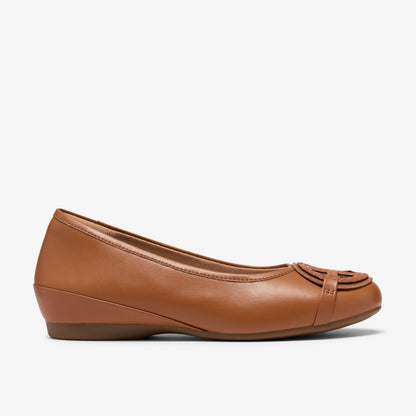 Cathrynn Luna Black - US 0066